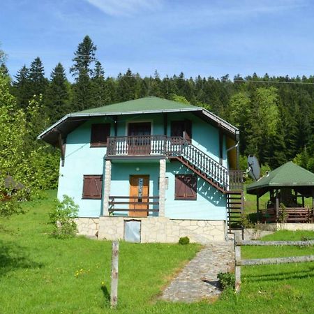 Mystic Forest Hostel Mitrovac Eksteriør billede