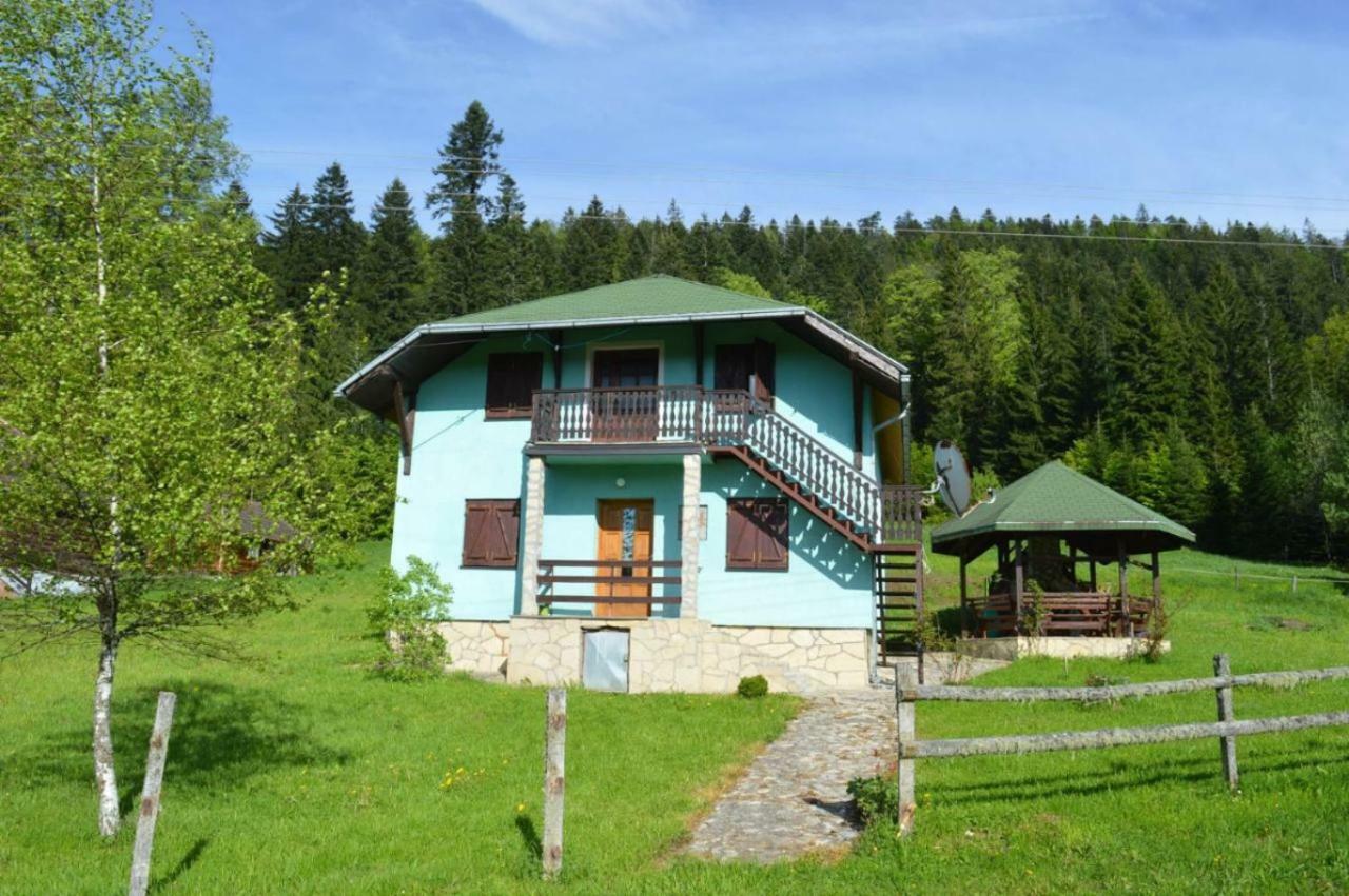 Mystic Forest Hostel Mitrovac Eksteriør billede